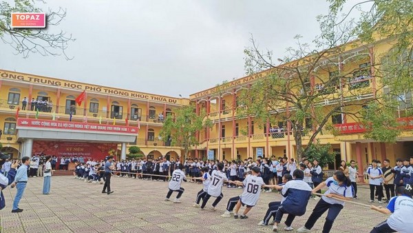 Trường THPT Khúc Thừa Dụ là một trong những trường được phụ huynh quan tâm khi lựa chọn trường cấp 3 cho con