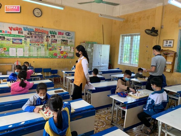 Trường tiểu học Nguyễn Ái Quốc sở hữu đội ngũ giáo viên  giàu kinh nghiệm, tâm huyết, được đào tạo bài bản, có chuyên môn cao