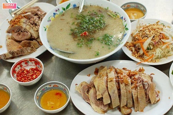 Một trong những quán ăn đêm Hải Dương thu hút đông đảo lượt khách nhất chính là quán Dũng Hằng.