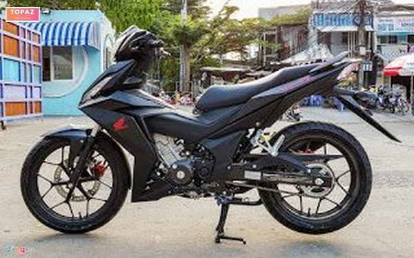 Xe Tay Ga: Dòng xe tay ga như Honda SH, Honda Vision, Yamaha Grande luôn được ưa chuộng bởi sự tiện dụng và thời trang.